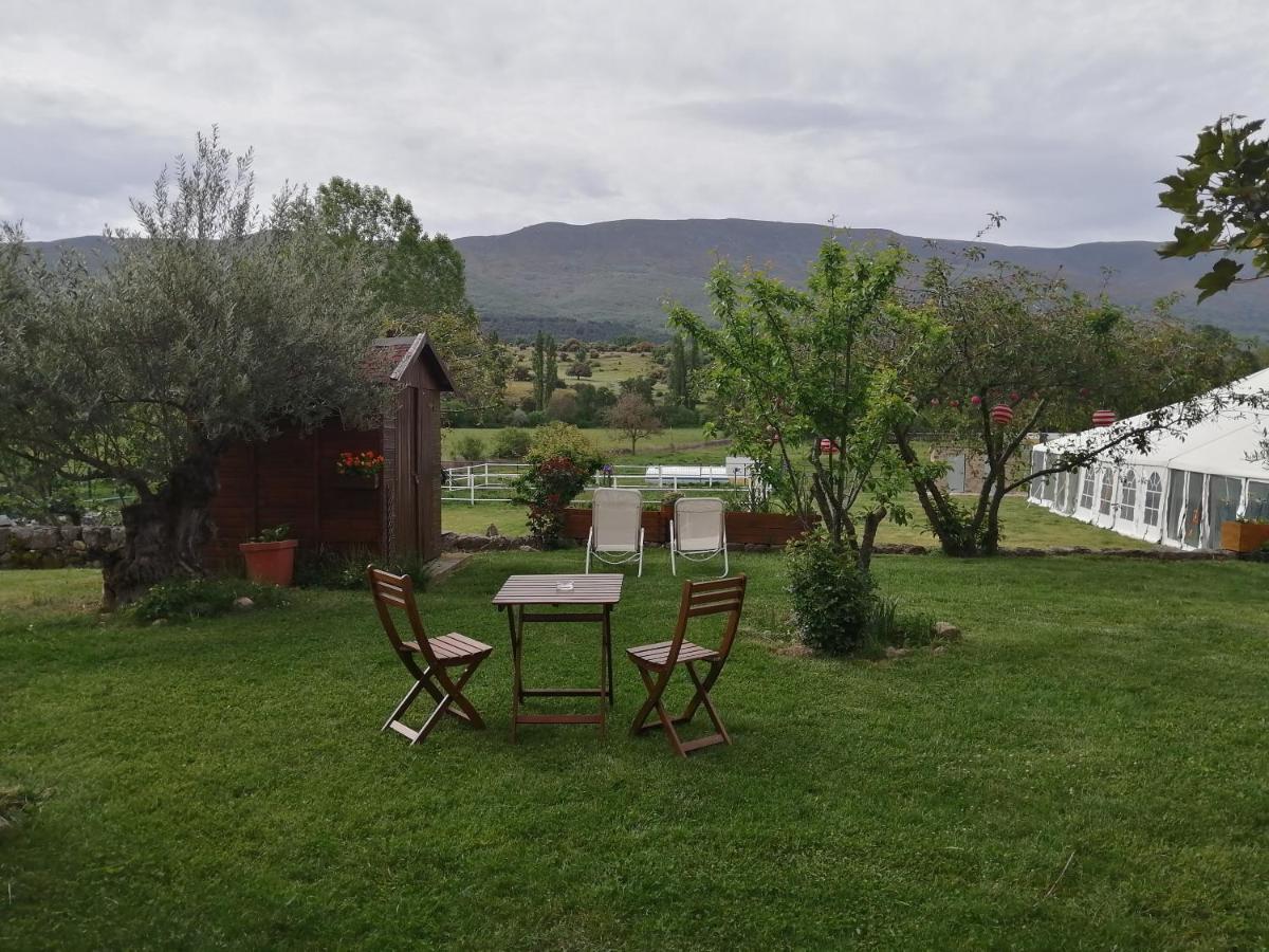 El Mirador Del Gato I Y II Villa Mesegar de Corneja Bagian luar foto